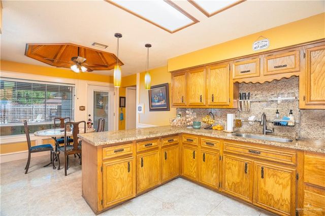 116 W Kerria Avenue, Mcallen, TX 78501