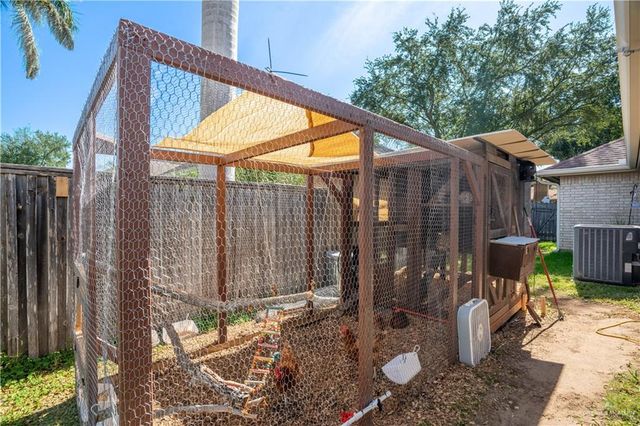 116 W Kerria Avenue, Mcallen, TX 78501