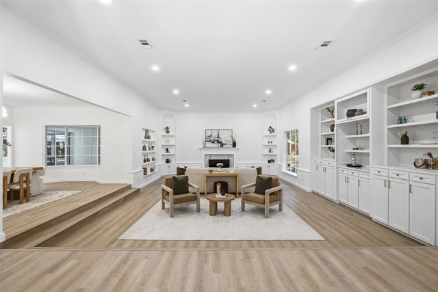 2221 Woodbrook Street, Denton, TX 76205