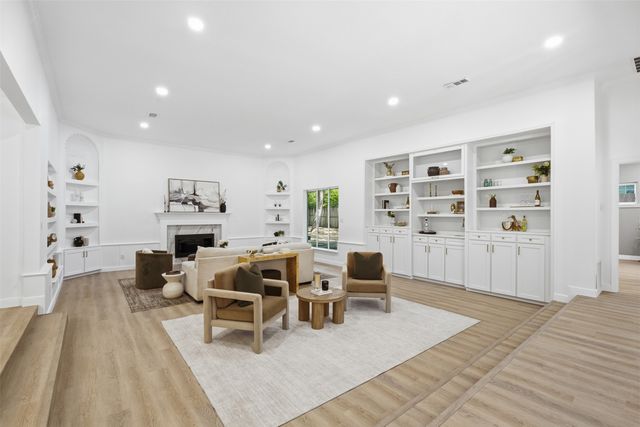 2221 Woodbrook Street, Denton, TX 76205