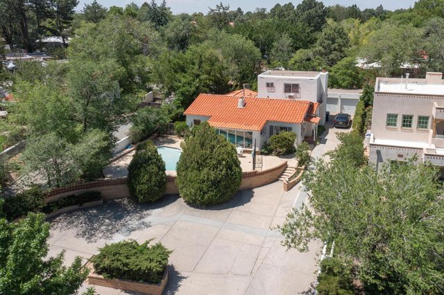 805 RIDGECREST Drive SE, Albuquerque, NM 87108