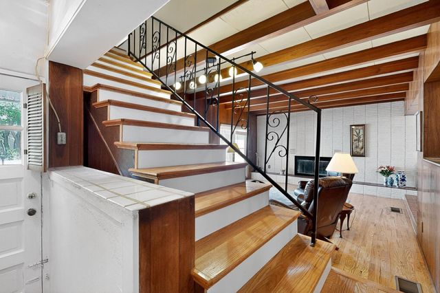 805 RIDGECREST Drive SE, Albuquerque, NM 87108