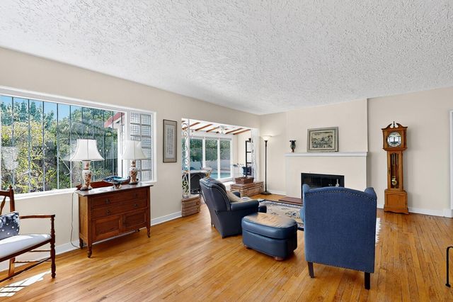 805 RIDGECREST Drive SE, Albuquerque, NM 87108