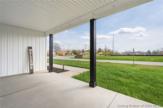 8301 Salem Church Road, Charlestown, IN 47111