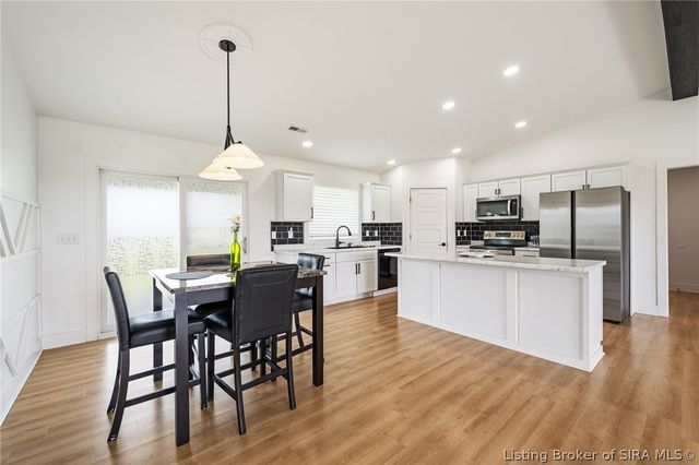 8301 Salem Church Road, Charlestown, IN 47111