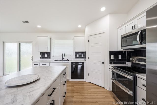 8301 Salem Church Road, Charlestown, IN 47111