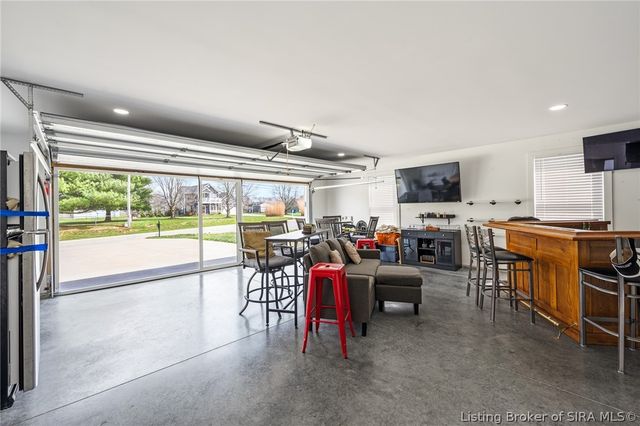 8301 Salem Church Road, Charlestown, IN 47111