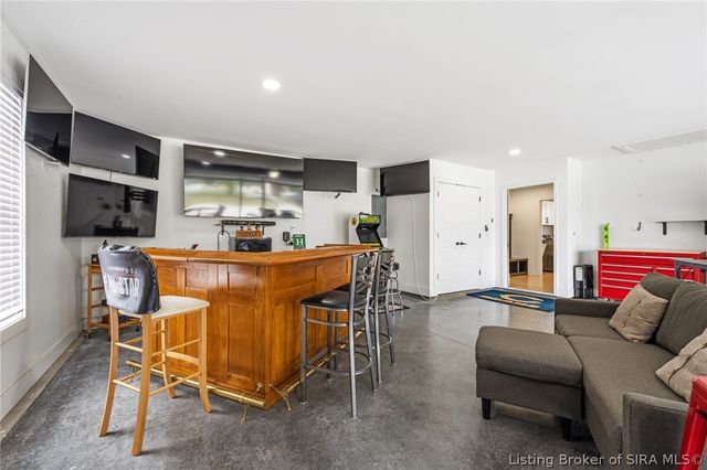 8301 Salem Church Road, Charlestown, IN 47111