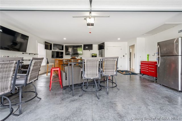 8301 Salem Church Road, Charlestown, IN 47111