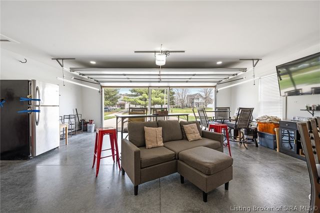 8301 Salem Church Road, Charlestown, IN 47111