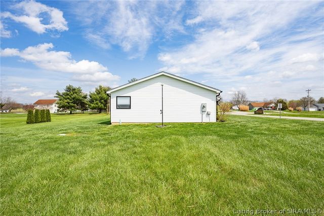 8301 Salem Church Road, Charlestown, IN 47111