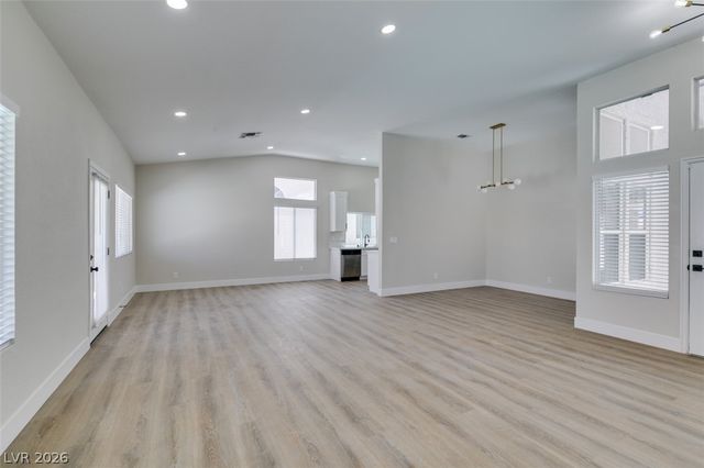 272 Grand Teton Drive, Henderson, NV 89074