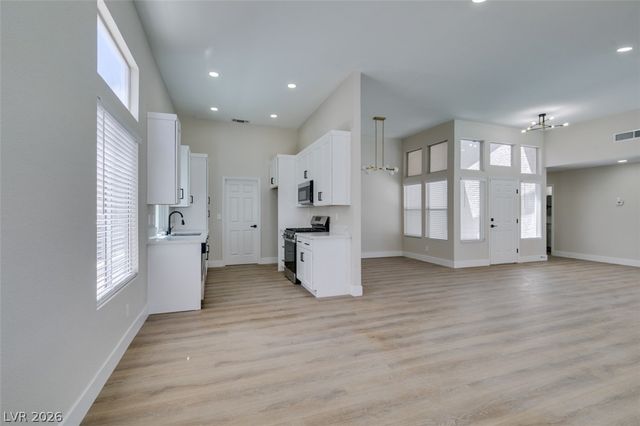 272 Grand Teton Drive, Henderson, NV 89074