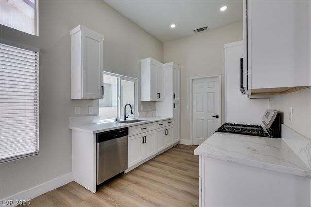 272 Grand Teton Drive, Henderson, NV 89074