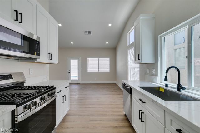 272 Grand Teton Drive, Henderson, NV 89074