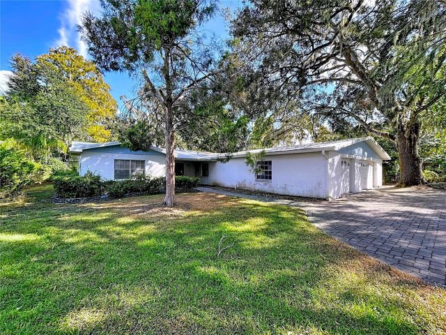 1601 N RIVERHILLS DRIVE, Temple Terrace, FL 33617