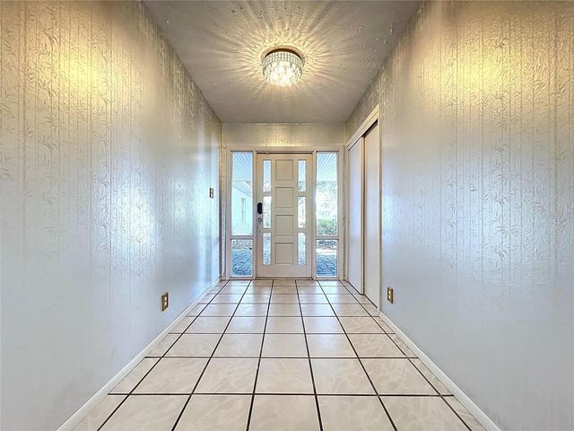 1601 N RIVERHILLS DRIVE, Temple Terrace, FL 33617