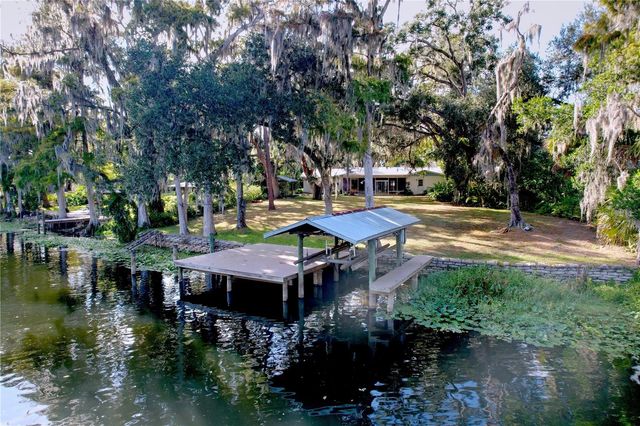 1601 N RIVERHILLS DRIVE, Temple Terrace, FL 33617