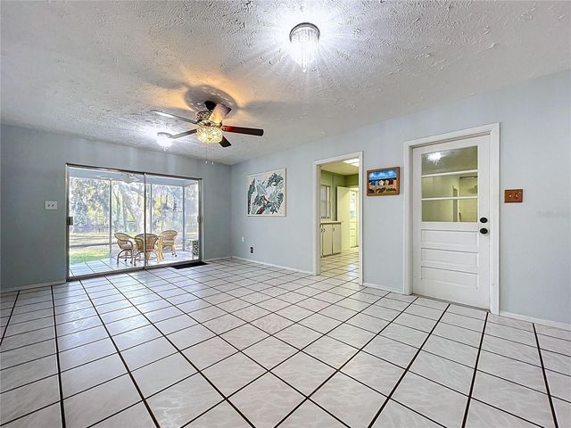 1601 N RIVERHILLS DRIVE, Temple Terrace, FL 33617