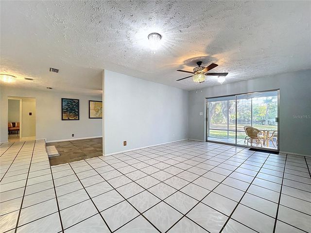 1601 N RIVERHILLS DRIVE, Temple Terrace, FL 33617