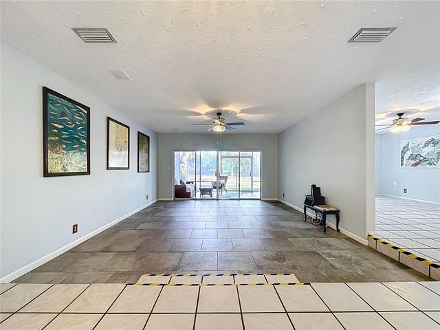 1601 N RIVERHILLS DRIVE, Temple Terrace, FL 33617