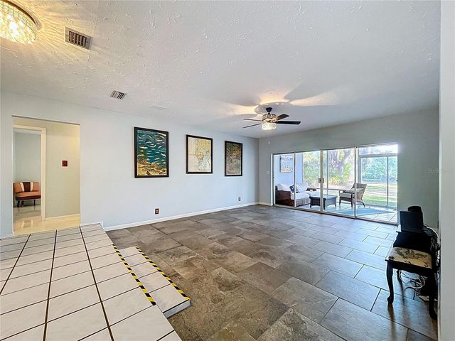 1601 N RIVERHILLS DRIVE, Temple Terrace, FL 33617