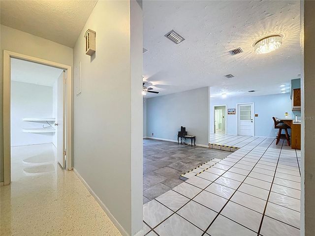 1601 N RIVERHILLS DRIVE, Temple Terrace, FL 33617