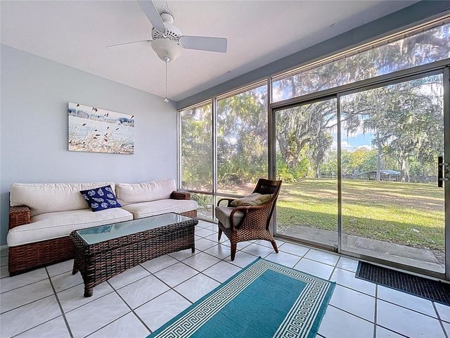 1601 N RIVERHILLS DRIVE, Temple Terrace, FL 33617