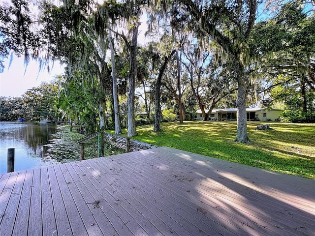 1601 N RIVERHILLS DRIVE, Temple Terrace, FL 33617