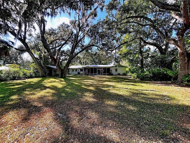 1601 N RIVERHILLS DRIVE, Temple Terrace, FL 33617