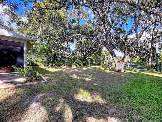 1601 N RIVERHILLS DRIVE, Temple Terrace, FL 33617