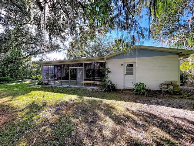 1601 N RIVERHILLS DRIVE, Temple Terrace, FL 33617