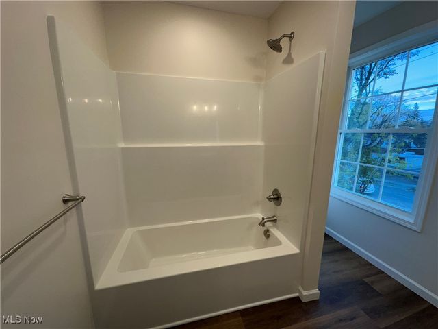 210 Granada Avenue, Youngstown, OH 44504