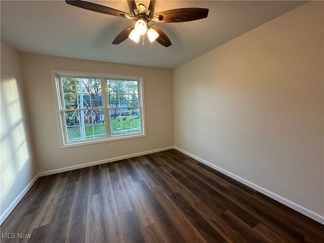 210 Granada Avenue, Youngstown, OH 44504