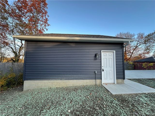 210 Granada Avenue, Youngstown, OH 44504