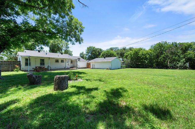 7428 Mohawk Avenue, Fort Worth, TX 76116