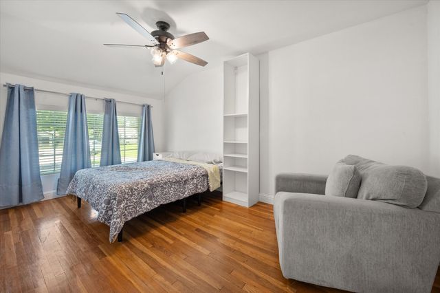 7428 Mohawk Avenue, Fort Worth, TX 76116