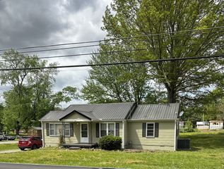 328 Portland Blvd, Portland, TN 37148
