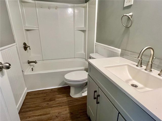 101 S 9th Terrace, Odessa, MO 64076