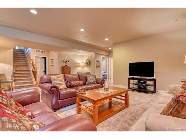 8161 Regiment Ct, Colorado Springs, CO 80920