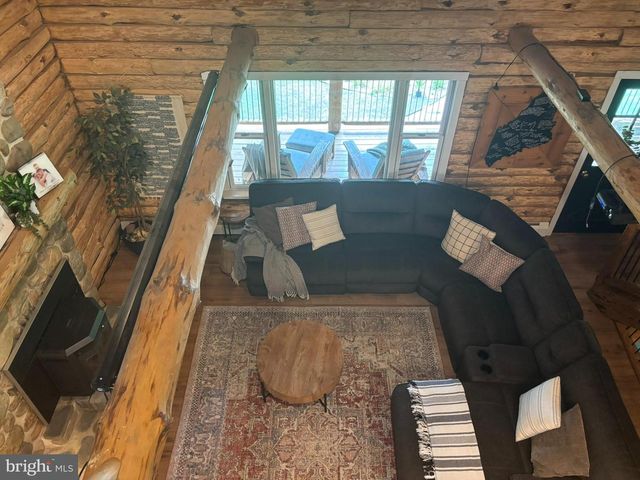 1172 LAKE VIEW DR, Mohnton, PA 19540