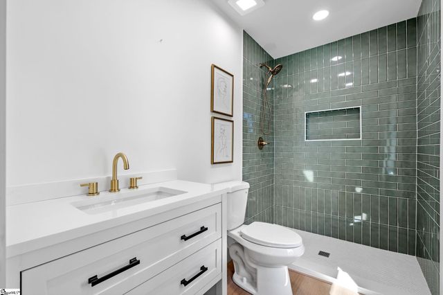 207 Oakmont Drive, Boiling Springs, SC 29316