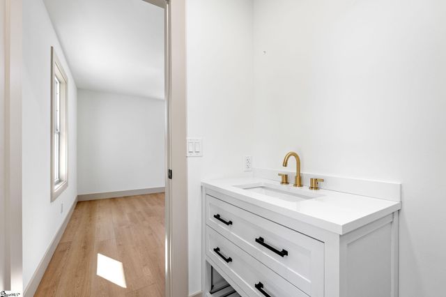 207 Oakmont Drive, Boiling Springs, SC 29316