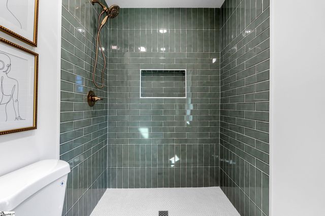 207 Oakmont Drive, Boiling Springs, SC 29316