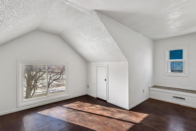 730 Guthrie Avenue, Des Moines, IA 50316