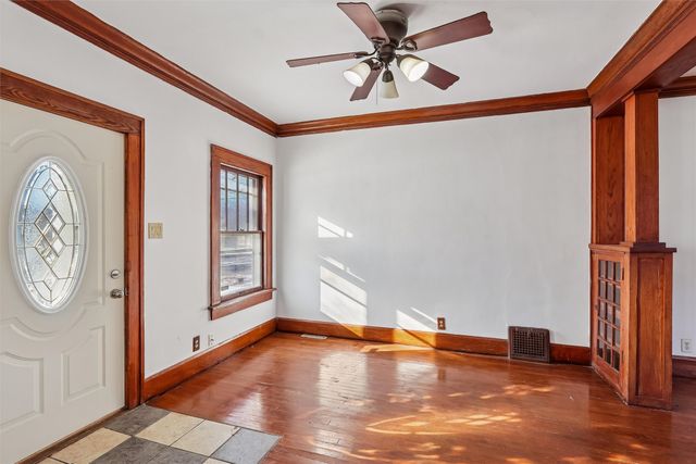 730 Guthrie Avenue, Des Moines, IA 50316