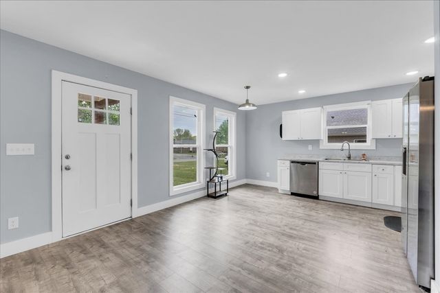829 Luttrell Ave, Smithville, TN 37166