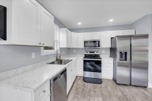 829 Luttrell Ave, Smithville, TN 37166