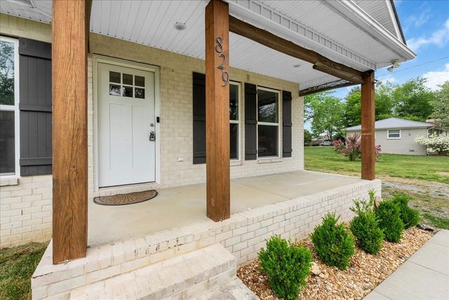 829 Luttrell Ave, Smithville, TN 37166