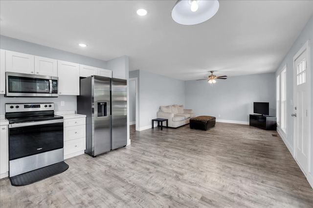 829 Luttrell Ave, Smithville, TN 37166